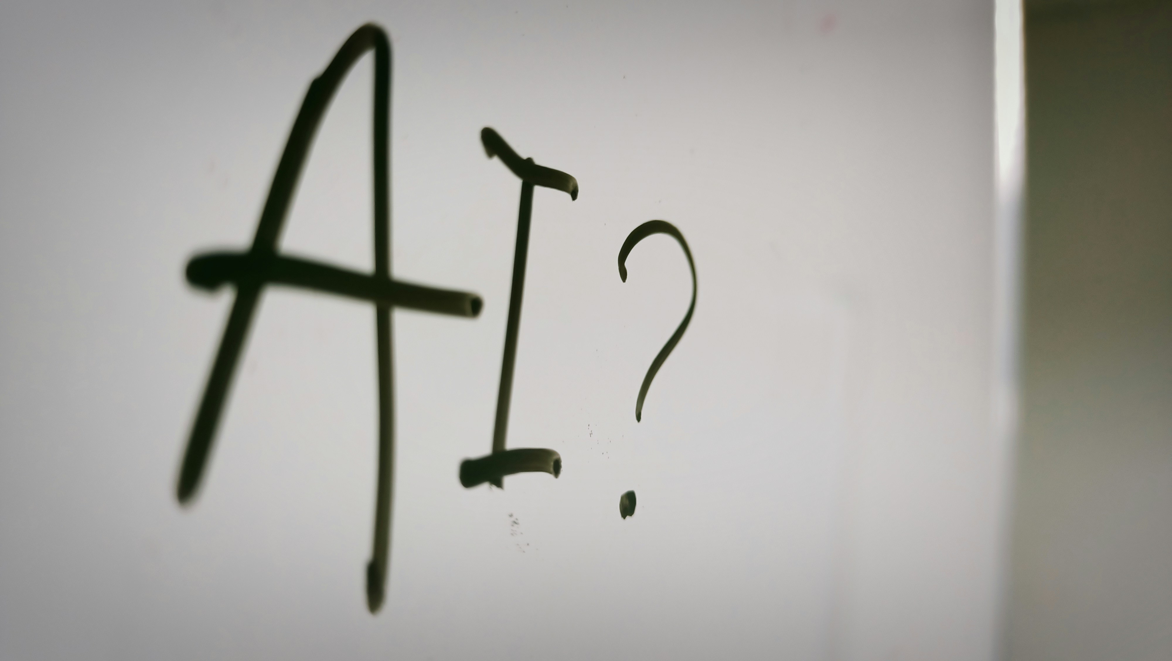 Why AI Can’t Build a Fully Customized Website (Yet)